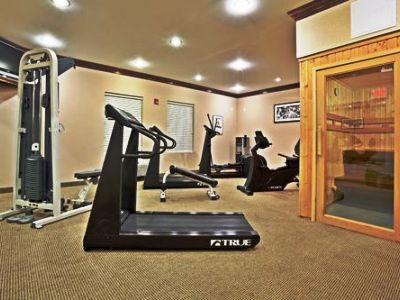 Spark By Hilton Spring Fayetteville 2*