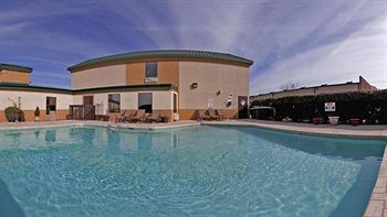 & - Fayetteville Hotel Spring Lake