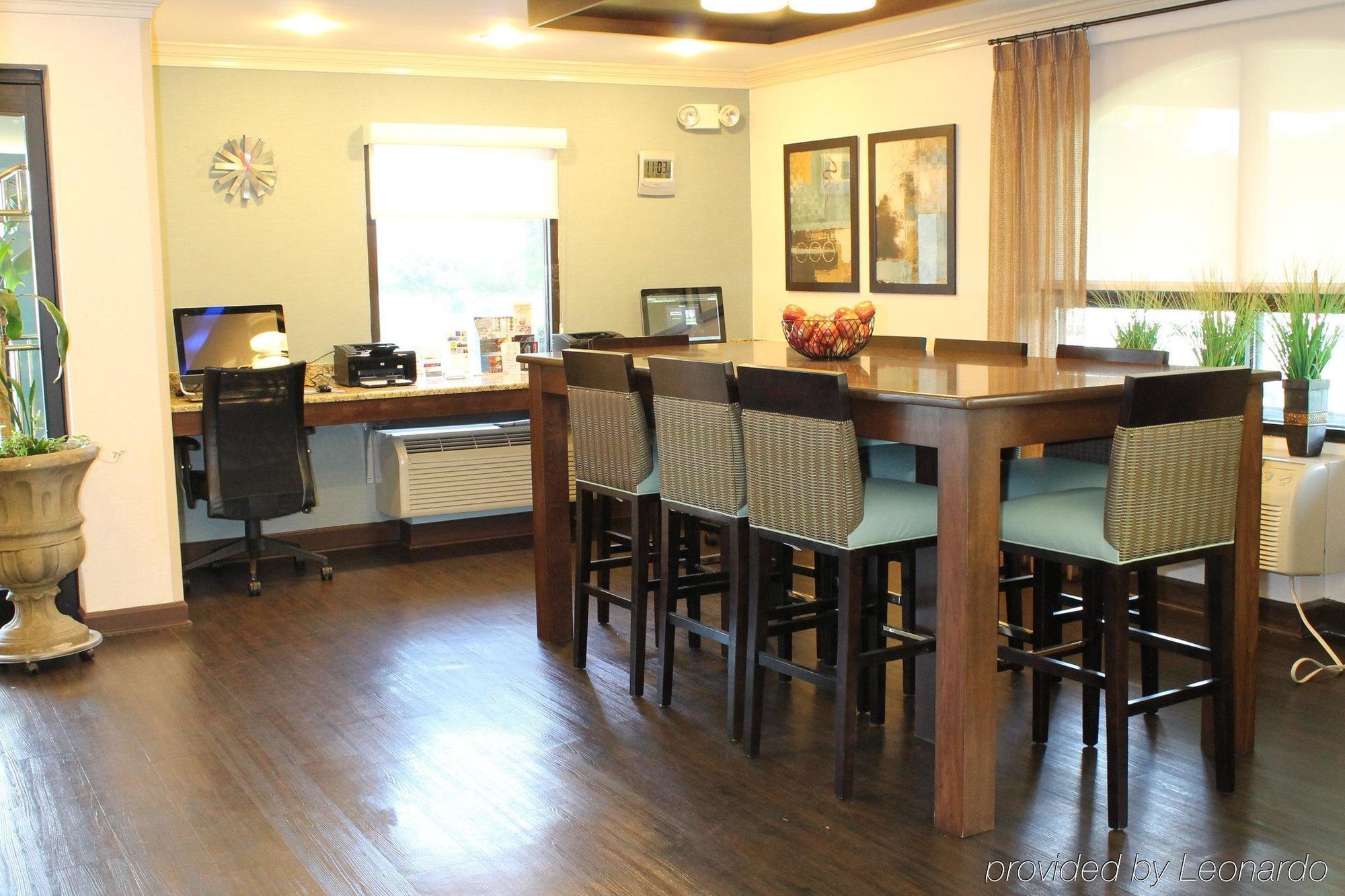 Spark By Hilton Spring Fayetteville Spring Lake