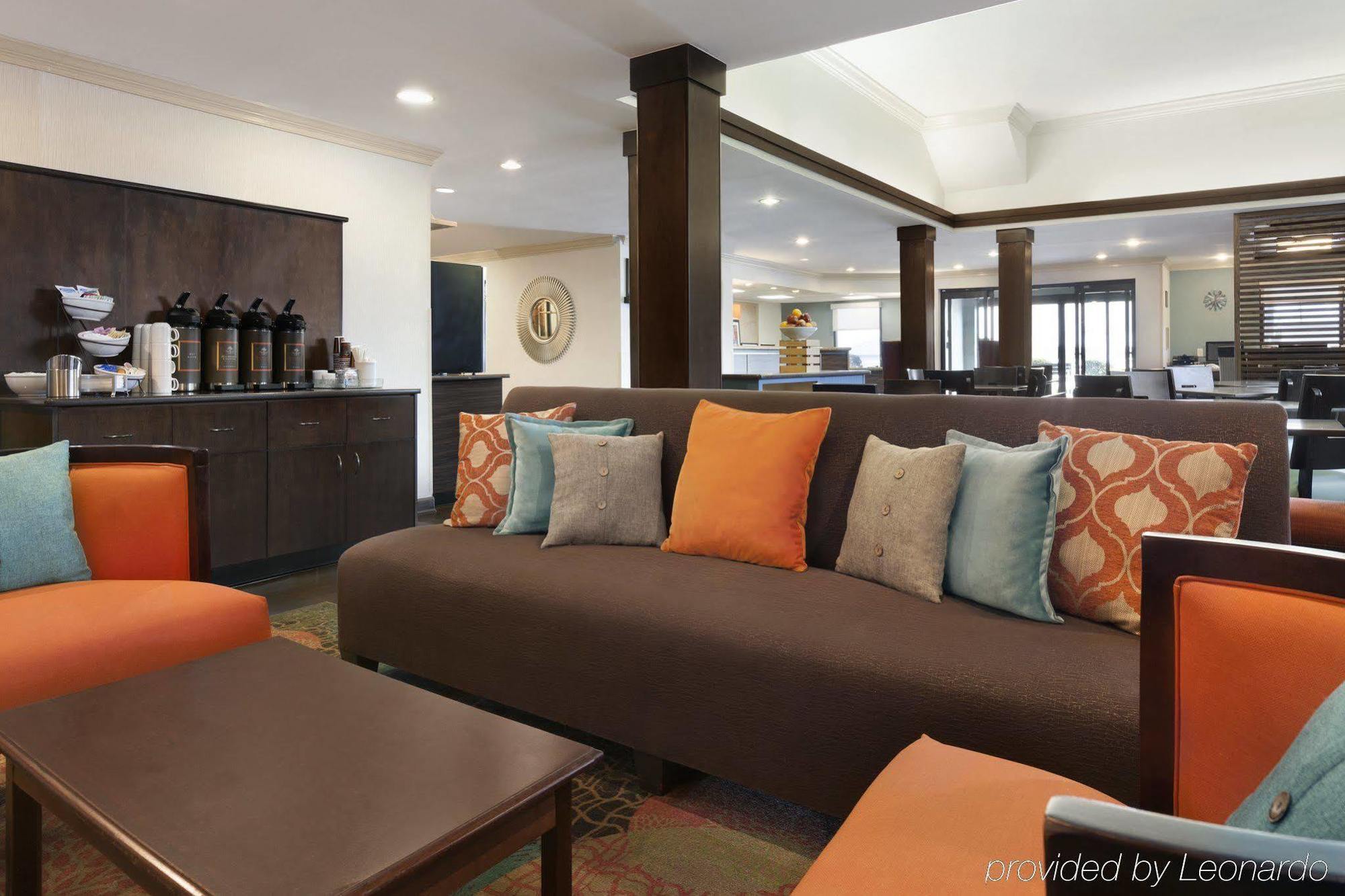 Spark By Hilton Spring Fayetteville Hotel