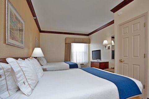 Spark By Hilton Spring Fayetteville Hotel 2*