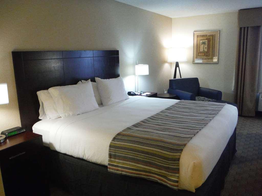 Hotel Spark By Hilton Spring Fayetteville